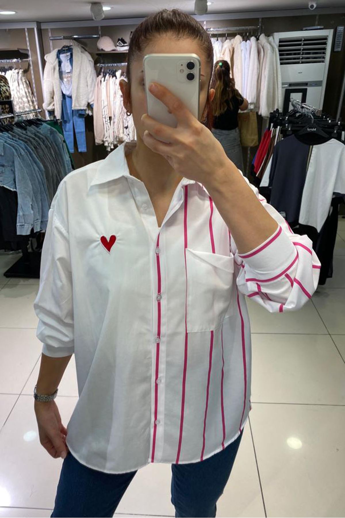 Yarısı Çizgili Kalp Detaylı Gömlek-Pembe