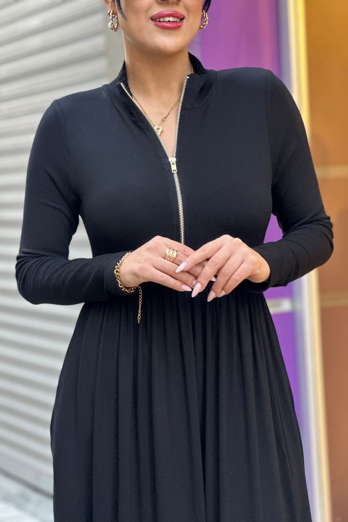 Balıkcı Yaka Yarım Fermuarlı Midi Boy Elbise-Siyah