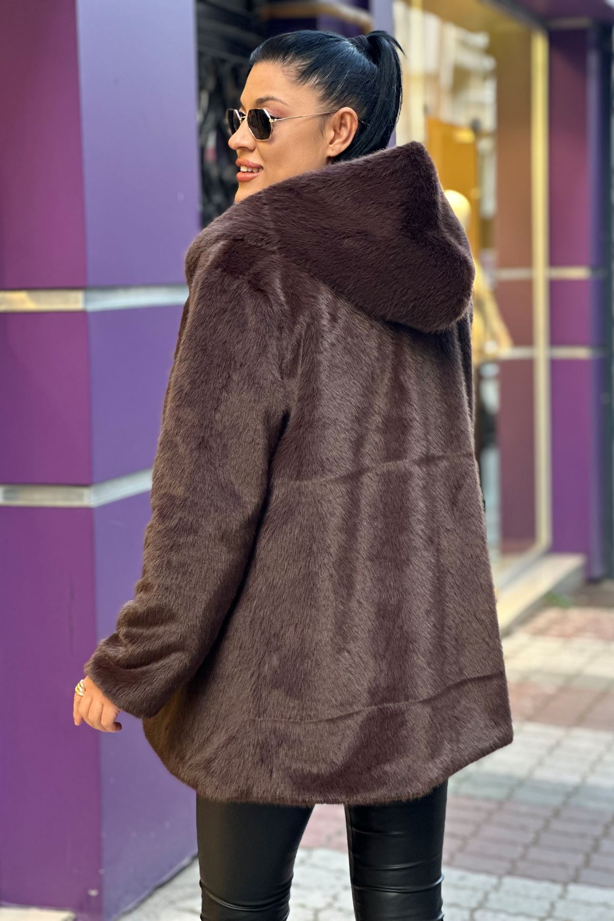 Kapşonlu Çıtçıtlı Suni Tavşan Kürk Mont-Kahve