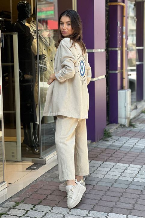 Arkası Göz Nakışlı Vatkalı Keten Ceket-Krem