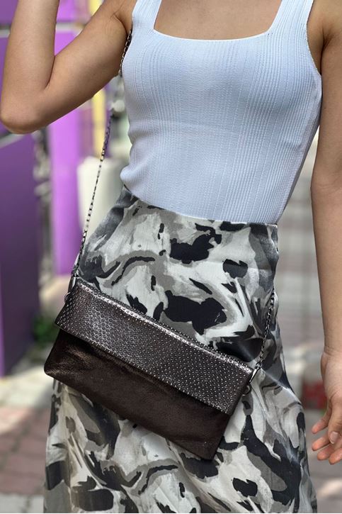 Kapağı Taş Detaylı Kendinden Desenli Portföy-Platin