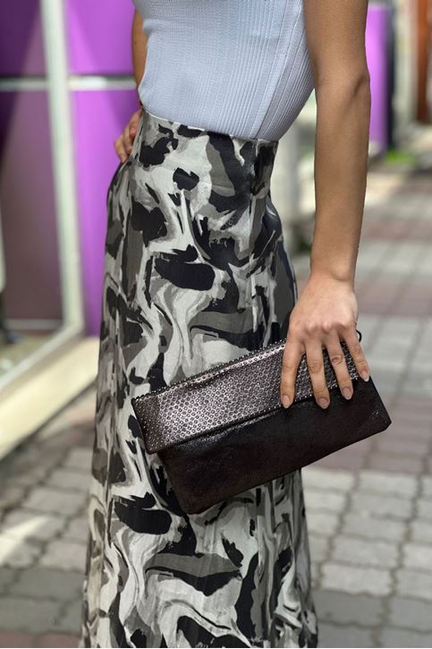 Kapağı Taş Detaylı Kendinden Desenli Portföy-Platin