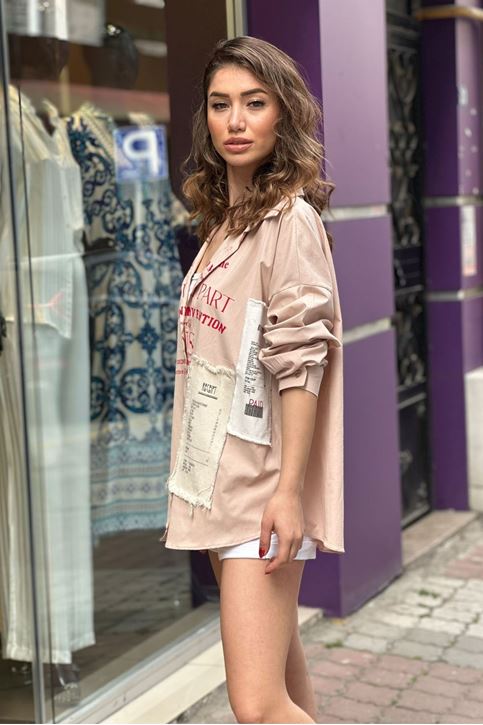 Keten Yamalı Yazı Baskılı Salaş Gömlek-Vizon