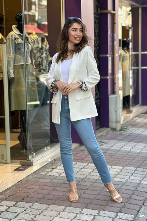 İç Astarı Leopar Blazer Ceket-Beyaz