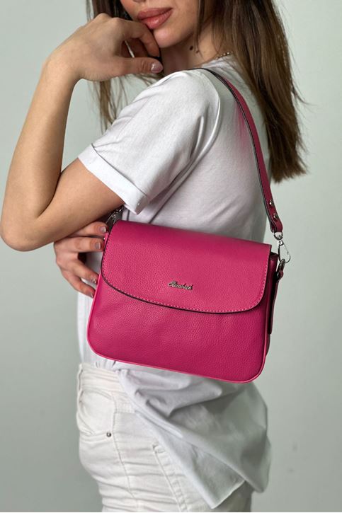 Kapaklı Yazı Amblemli Uzun Askılı İçi Çok Gözlü Çanta-Pembe