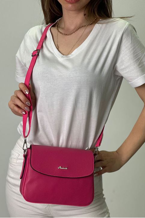 Kapaklı Yazı Amblemli Uzun Askılı İçi Çok Gözlü Çanta-Pembe