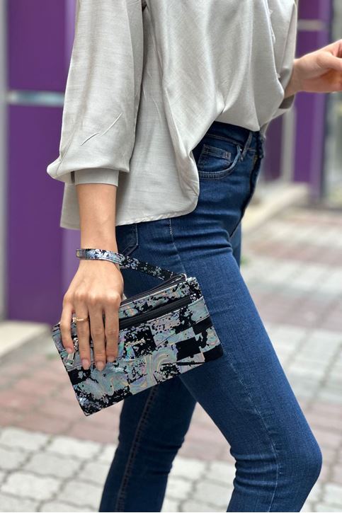 Üç Fermuarlı Yıkama Deri El Çantası-hologram