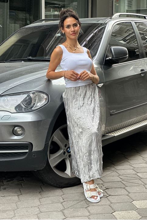 Beli Lastikli Kıraşlı Midi Boy Saten Etek-Gümüş