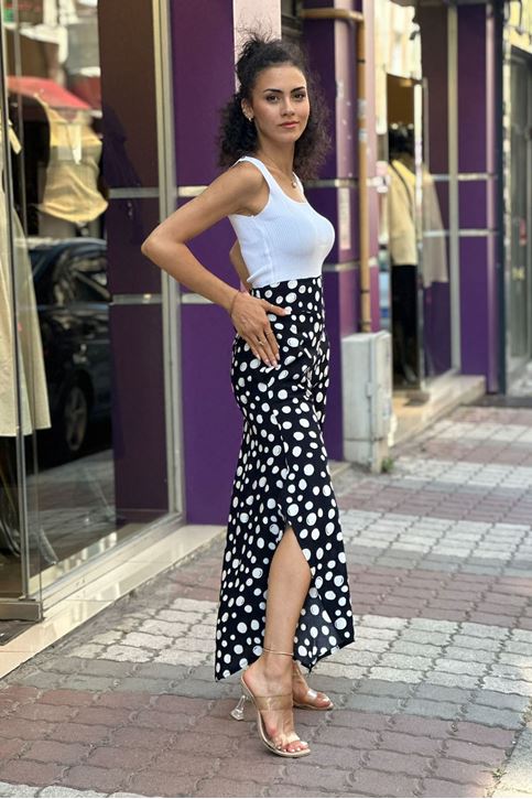 Arka Bel Lastikli Yırtmaçlı Puantiye Desen Pantolon-Siyah Beyaz