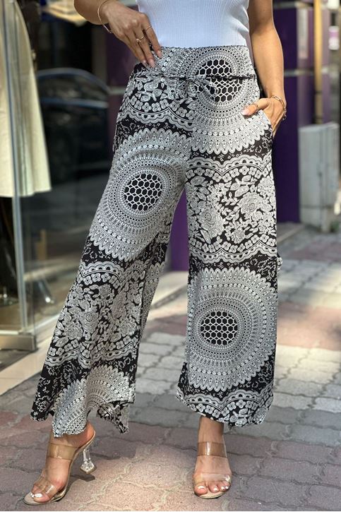 Arka Bel Lastikli Yırtmaçlı Etnik Desen Pantolon-Siyah Beyaz