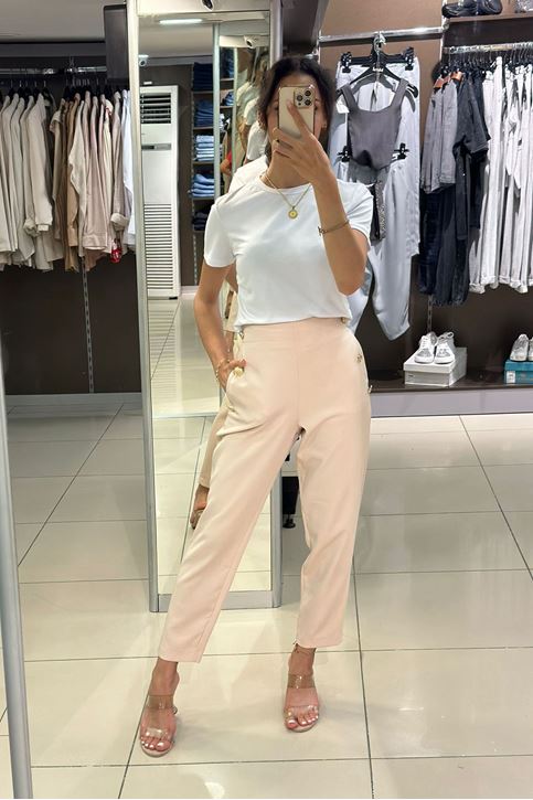 Yan Üç Düğmeli Arkası Lastikli Cepli Kumaş Pantolon-Krem