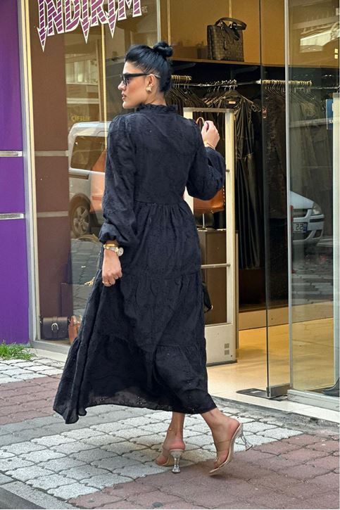 Dik Yaka Tamamı Fisto Uzun Kol Midi Boy Elbise-Siyah