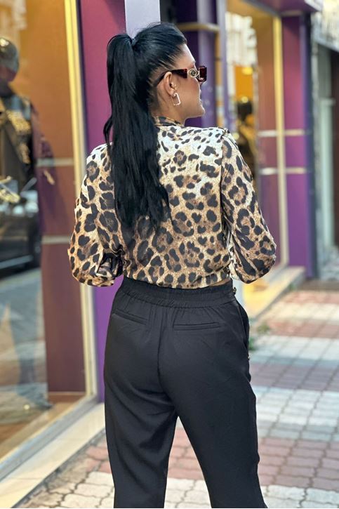 Vatkalı Alt Lastik Detaylı Leopar Desen Bluz-Leopar