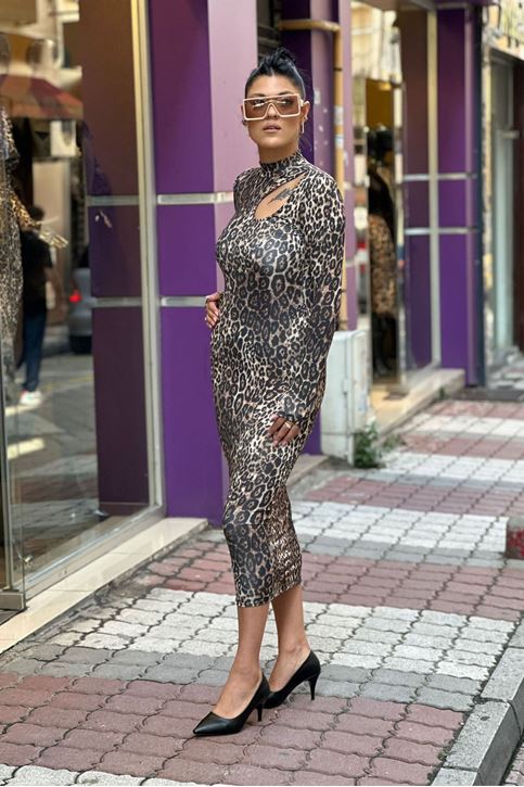 Dik Yaka Dekolte Detaylı Dar Leopar Elbise-Leopar