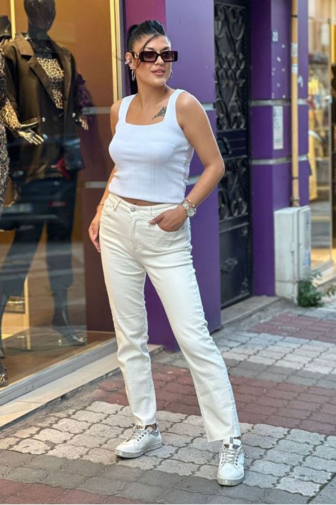 Paçası Lazer Kesim Yüksek Bel Mom Jean-Beyaz