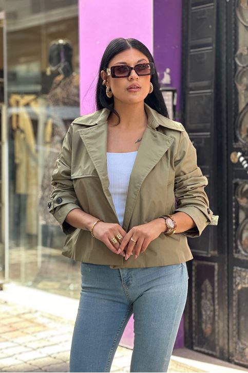 Yaka Düğme Detaylı Cepli Kol Manşet Kısa Ceket-Haki