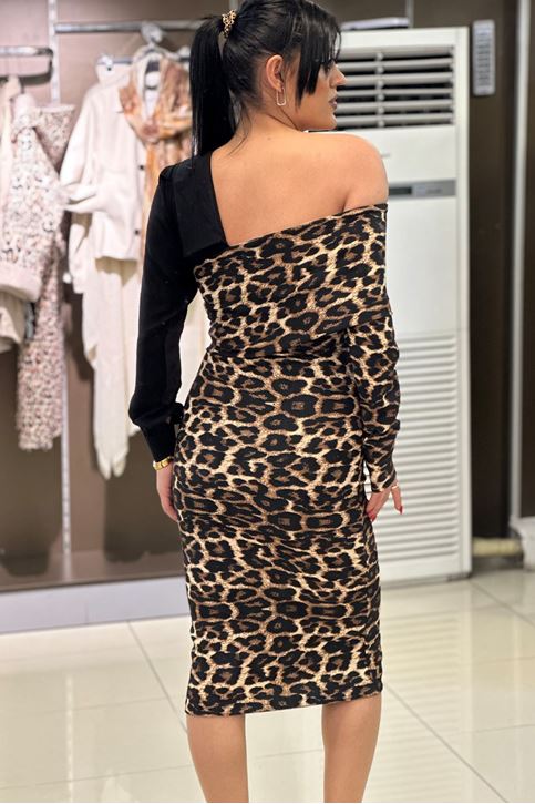 Kayık Yaka Gömlek Detaylı Leopar Elbise-Siyah