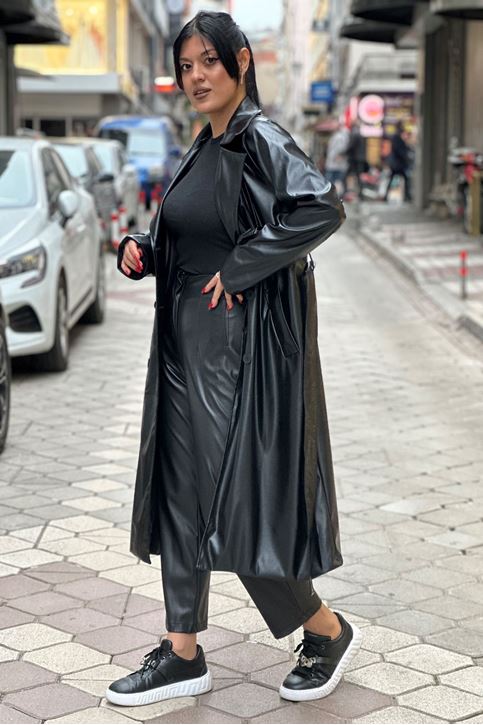 Uzun Arkası Yırtmaçlı Deri Trenç-Siyah