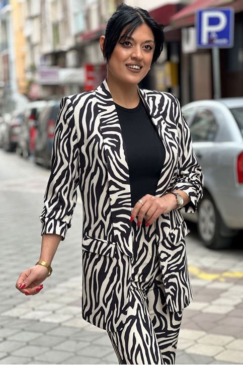 Kol Büzgülü Zebra Desen Blazer Ceket-Siyah Beyaz
