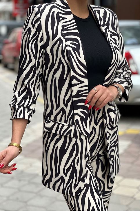 Kol Büzgülü Zebra Desen Blazer Ceket-Siyah Beyaz