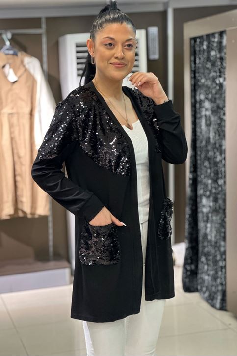 Omuzları ve Cepleri Pulpayet Hırka-Siyah