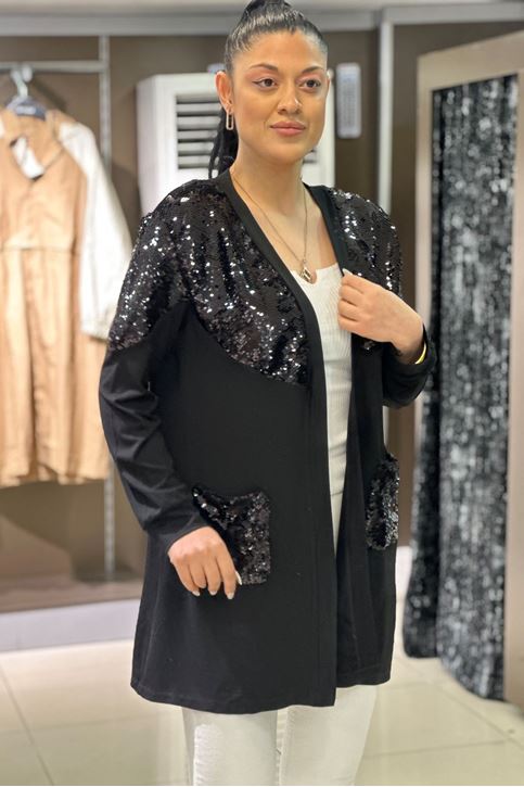 Omuzları ve Cepleri Pulpayet Hırka-Siyah