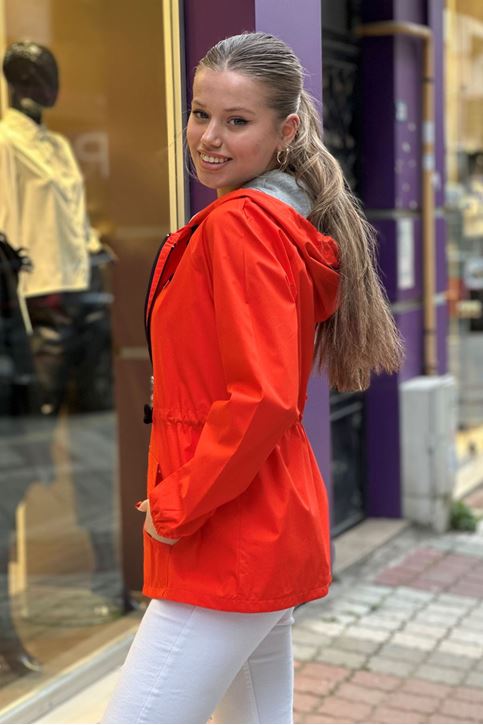 Bel Büzgü Detay Kapşonlu Yağmurluk-Turuncu