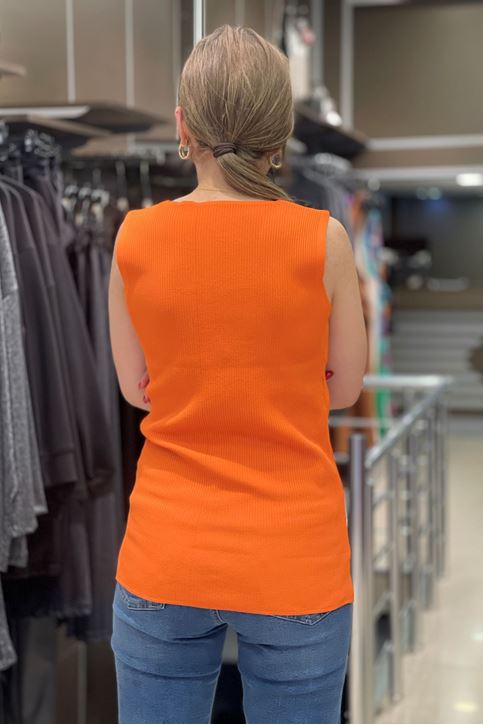 Büyük Beden Yaka Yırtmaçlı Triko Bluz-Turuncu