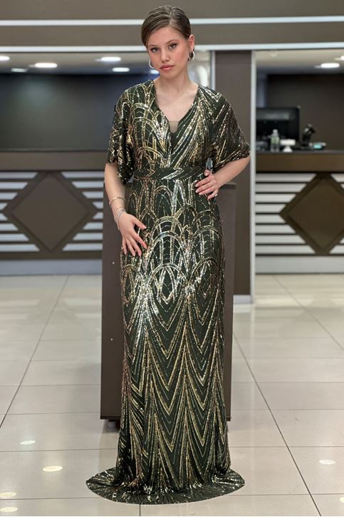 Tamamı Pulpayet Detay Ön Dekolteli Abiye-Yeşil