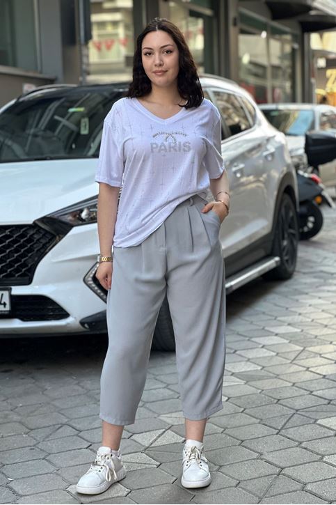 V Yaka Yazı Detaylı Taşlı Tshirt-Beyaz