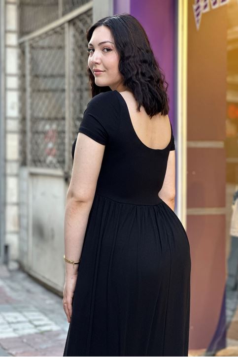 Geniş Yaka Altı Pileli Cepli Elbise-Siyah