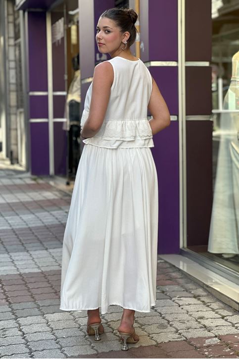 Yeleği Volan Dantel Detaylı Etekli Takım-Beyaz