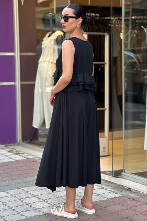 Yeleği Volan Dantel Detaylı Etekli Takım-Siyah