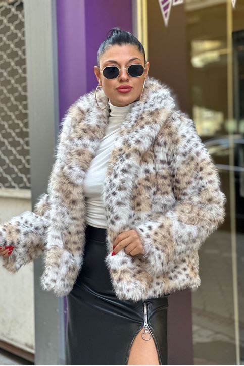 Oversize Görünüm Yakalı Leopar Kürk-Krem