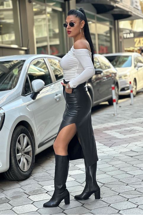 Yüksek Bel Yan Yırtmaç Detay Deri Etek-Siyah