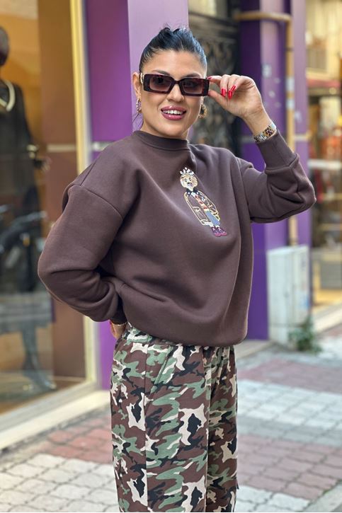 İçi Şardonlu Üç İplik Ön Baskı Detay Sweatshirt-Kahve