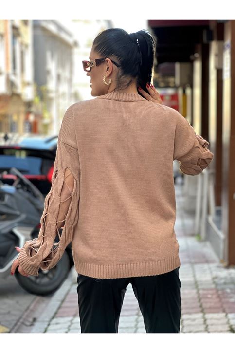 Kol Örgü Detay Ön Pencereli Triko Kazak-Taba