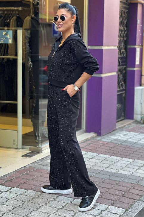 Ön Tamamen Taş Detay Bol Paça İkili Takım-Siyah