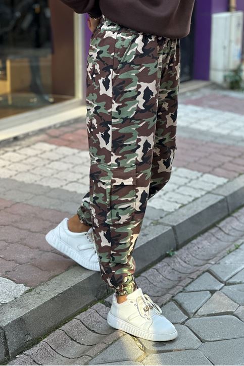 Beli Ve Paçası Lastikli Kargo Cepli Kamuflaj Pantolon-Haki