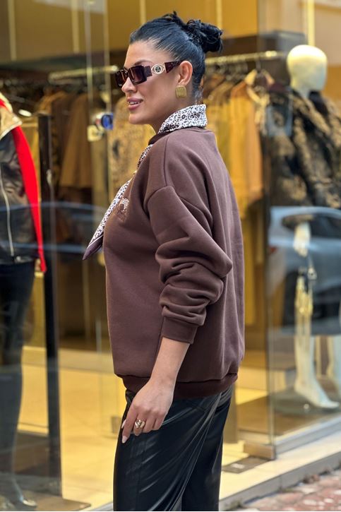 Yaka Fular Detay Üç İplik Şardonlu Sweatshirt-Kahve