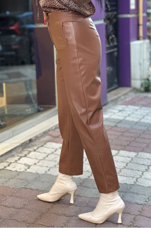 Ön Dikiş Detaylı Yüksek Bel Deri Pantolon-Taba