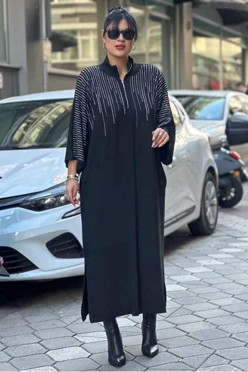 Çilek Doku Omuzları Taşlı Salaş Elbise-Siyah