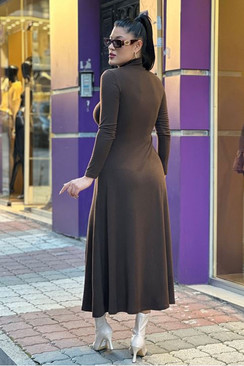 Balıkçı Yaka Çift Yırtmaçlı Midi Boy Elbise-Kahve