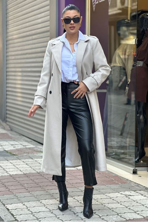 Kol Omuz Apolet Detaylı Uzun Kaşe Kaban-Krem