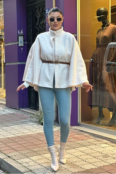 Buklet Doku Yaka Düğmeli Kemerli Panço-Krem