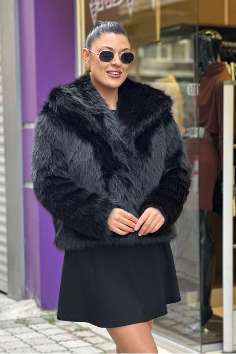 Yakalı Cepli Kısa Kürk Mont-Siyah