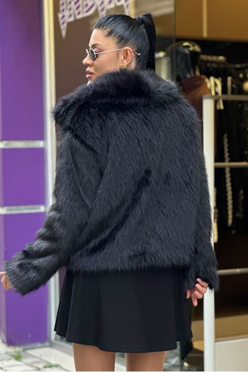 Yakalı Cepli Kısa Kürk Mont-Siyah