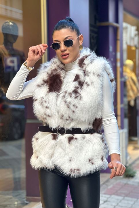 Dalmaç Desenli Deri Kemerli Kürk Yelek-Kahve