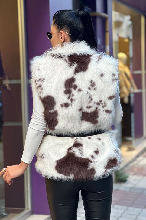 Dalmaç Desenli Deri Kemerli Kürk Yelek-Kahve