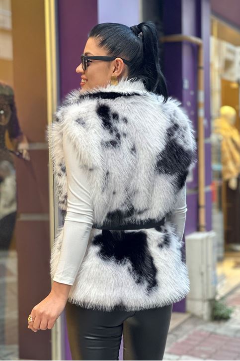 Dalmaç Desenli Deri Kemerli Kürk Yelek-Siyah